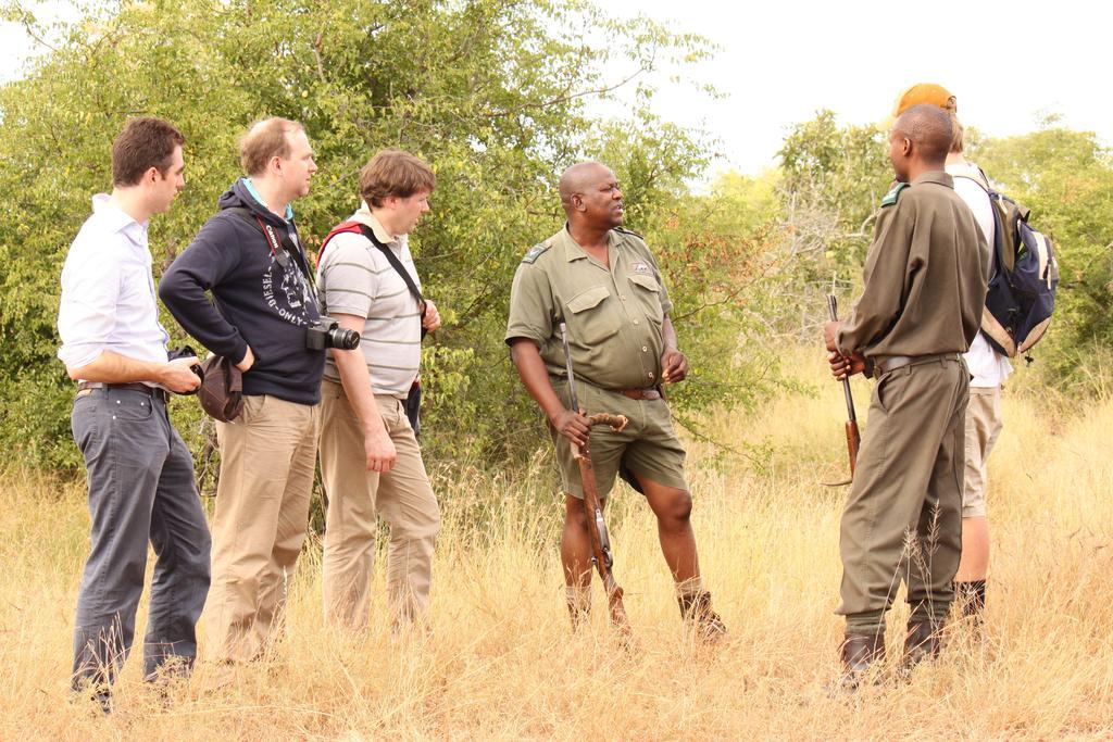 Grand Kruger Lodge And Spa Marloth Park Esterno foto