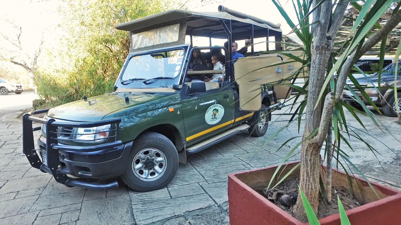 Grand Kruger Lodge And Spa Marloth Park Esterno foto